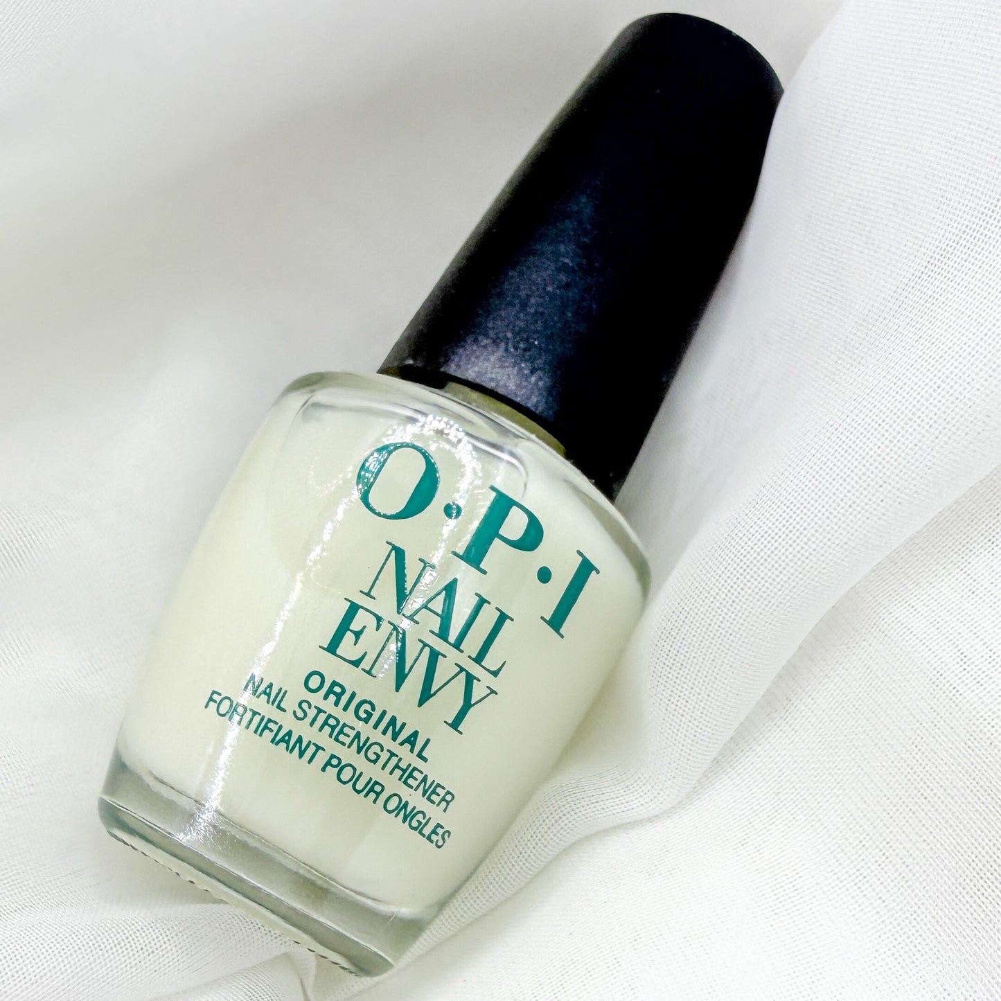 Destash OPI Nail Envy Strengthener
